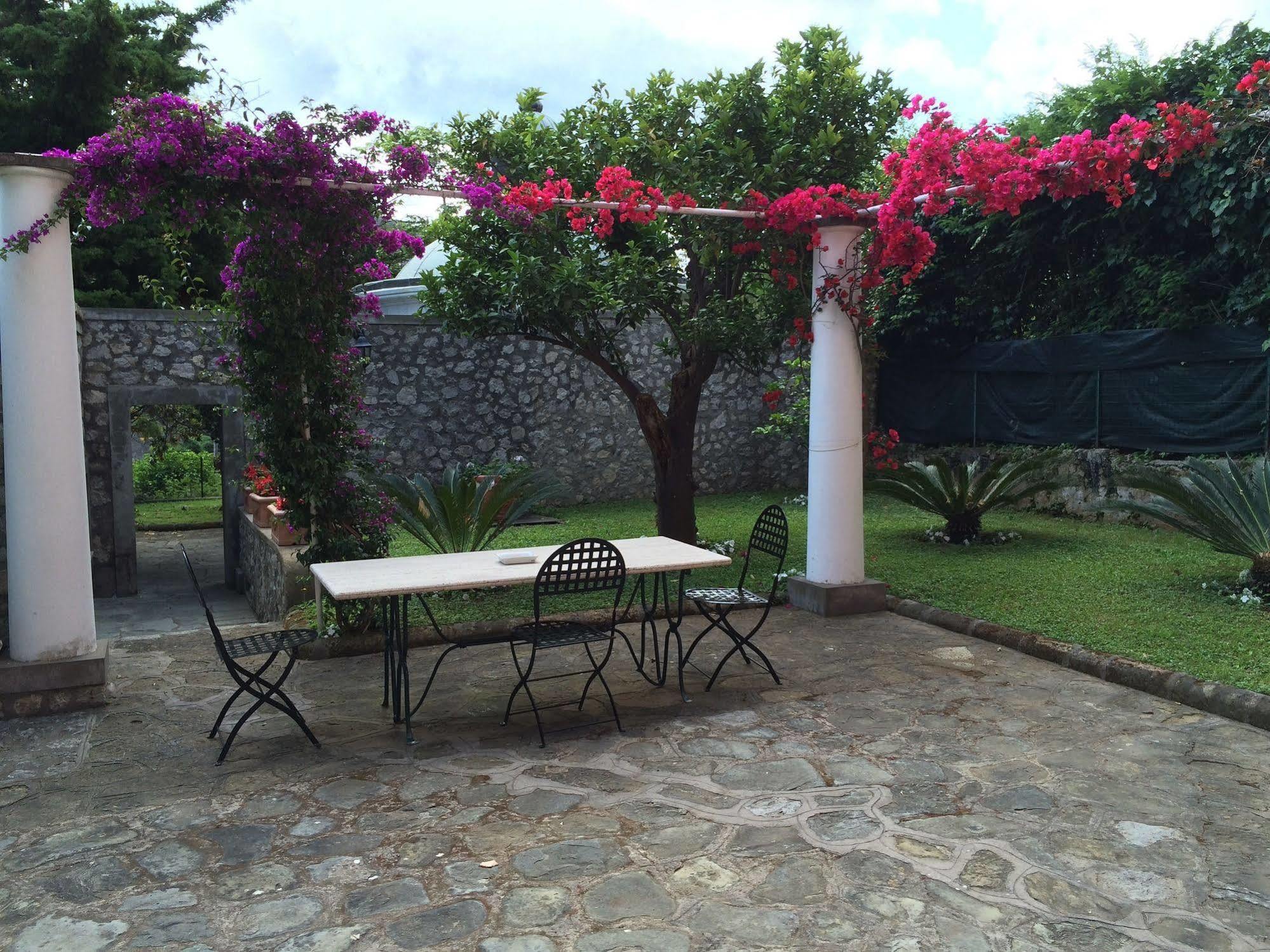 Capri Villa Bismarck Eksteriør bilde